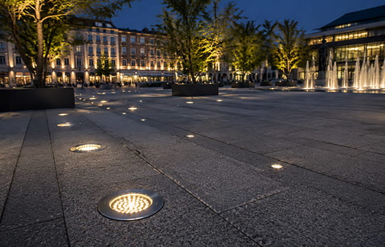 Public Plazas & Squares