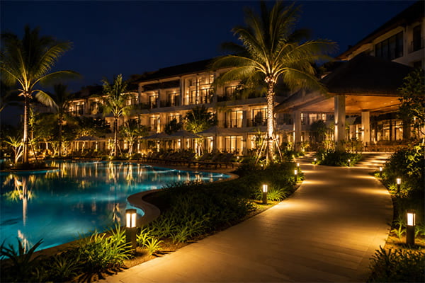Hotels & Resorts