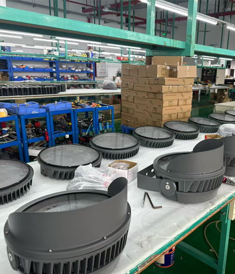 Upward Lighting Production Line