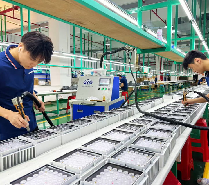 LED flood light production line